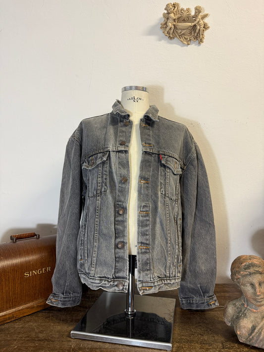 Vintage Levi’s Jacket “L/XL”