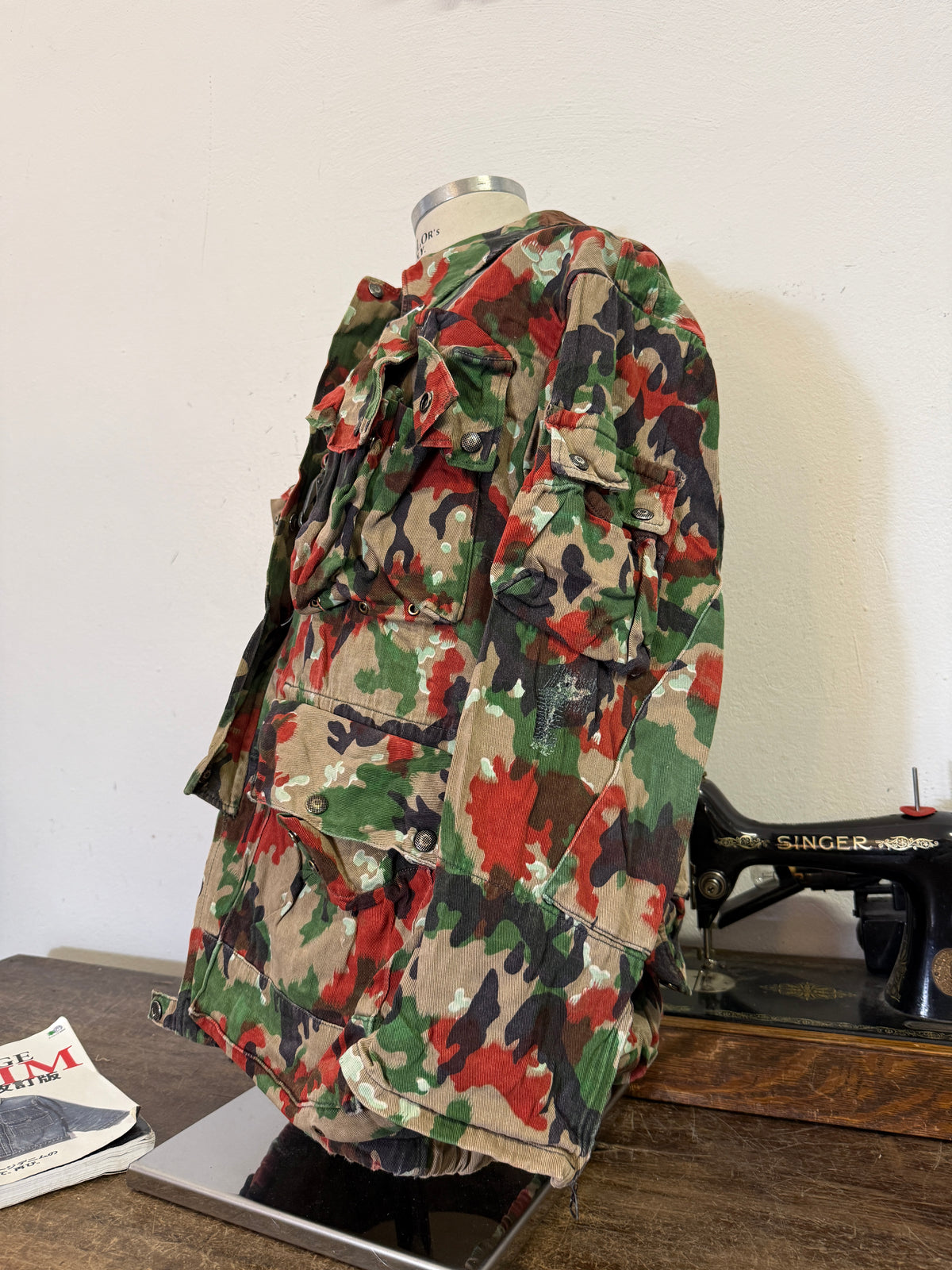 Vintage Swiss Army Camo Jacket M70 “M/L”