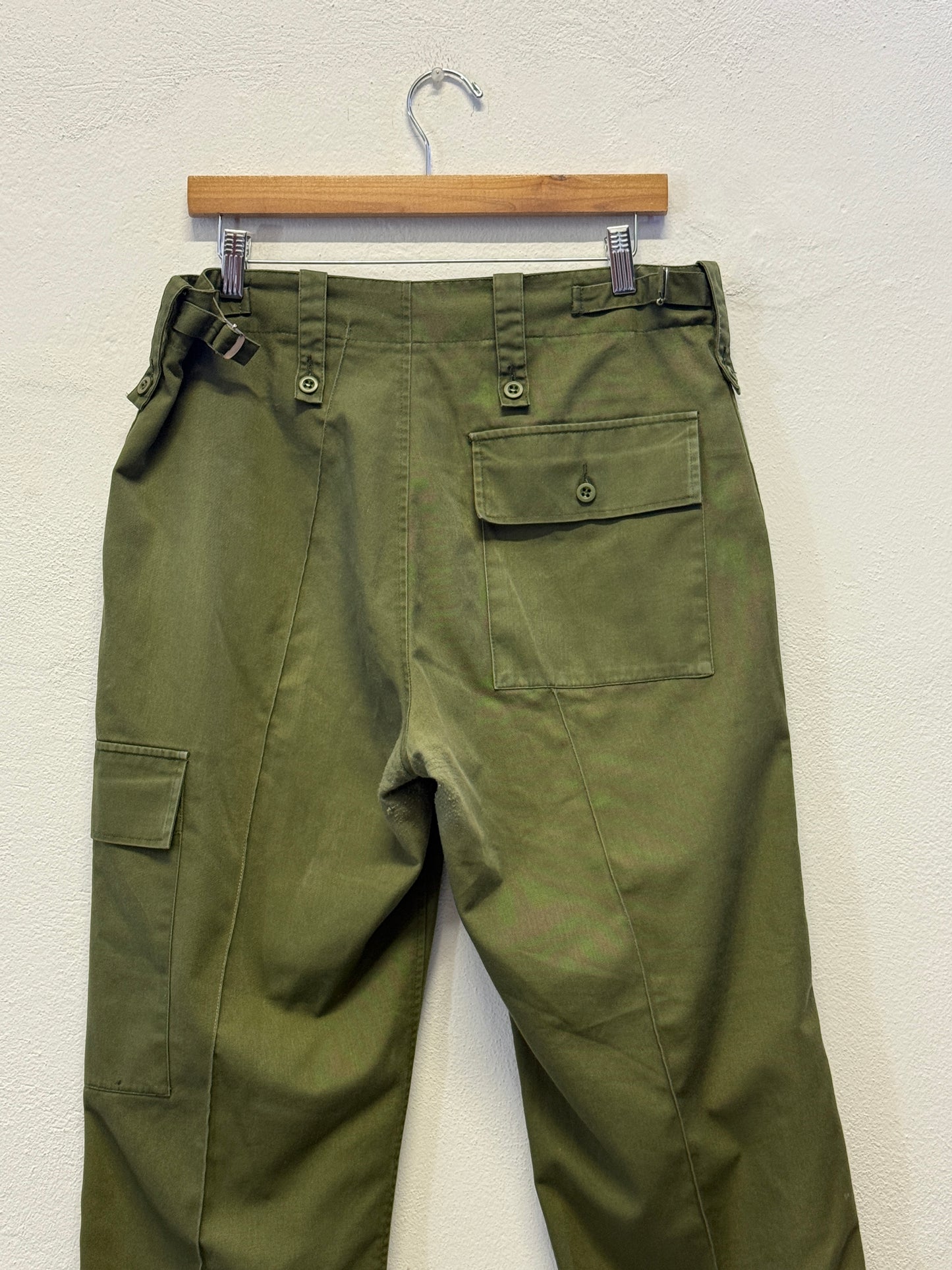Vintage British Fatigue Army Pants “W34”