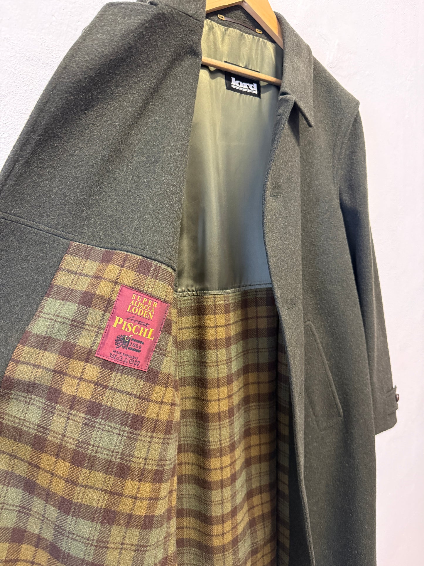 Vintage 80’s Loden Coat “L”