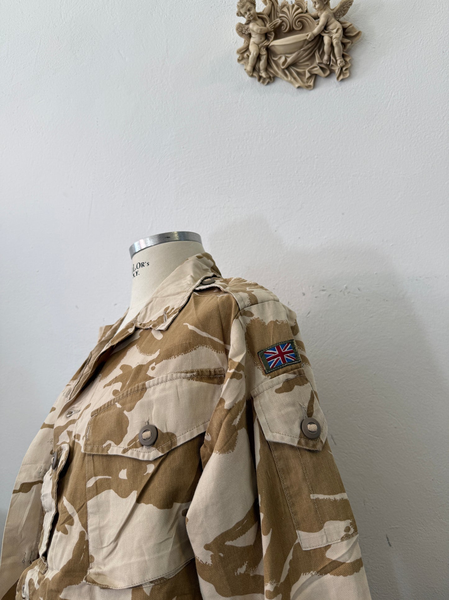 Vintage British Army Dpm Jacket “L”