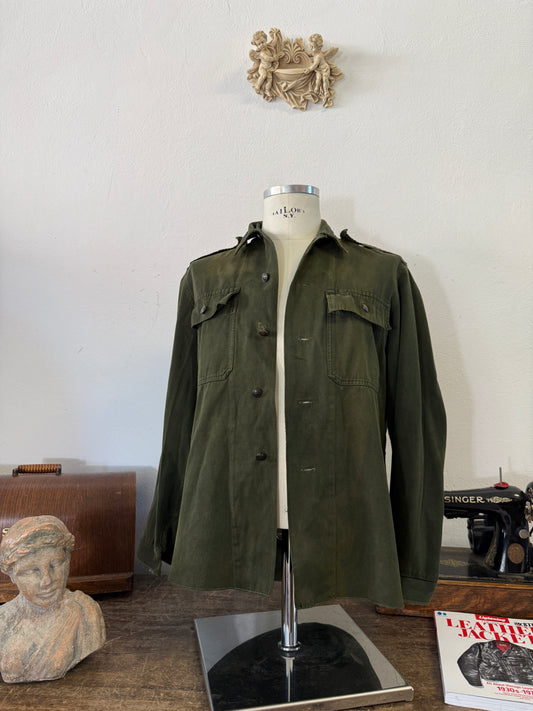 Vintage 80’s Faded Hungarian Army Shirt “S/M”