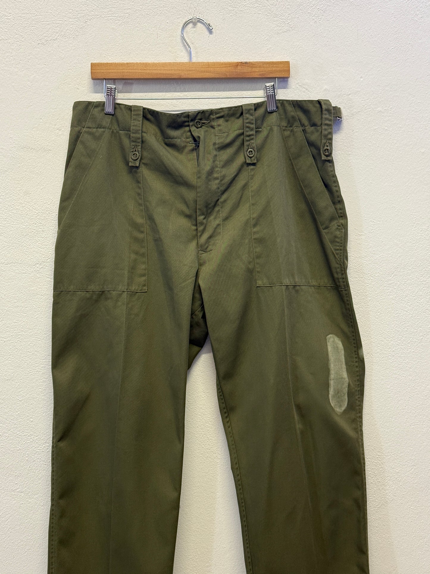 Vintage British Fatigue Army Pants “W36”