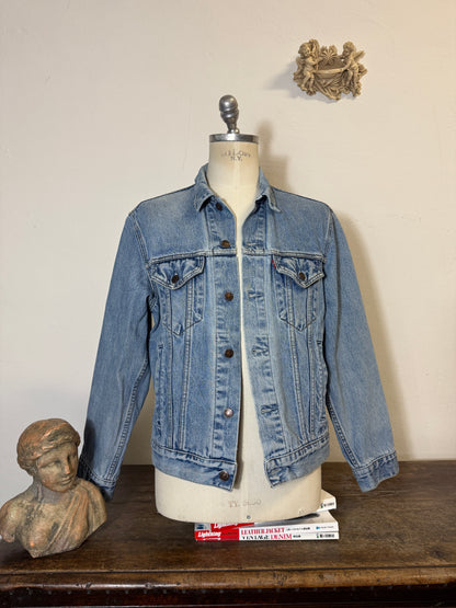 Vintage Levi’s Jacket “M”