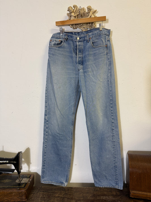 Vintage Levi’s 501 Made In USA “W35 L34”