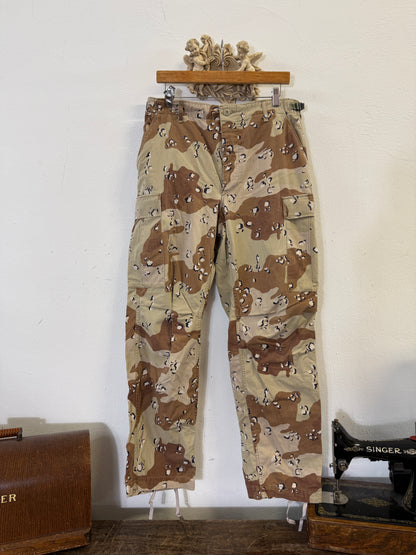 Vintage Desert Chocolate Cargo Pants Us Army “W33”