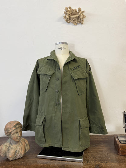 Vintage 60’s Jungle Jacket Rip Stop Us Army “M/L”