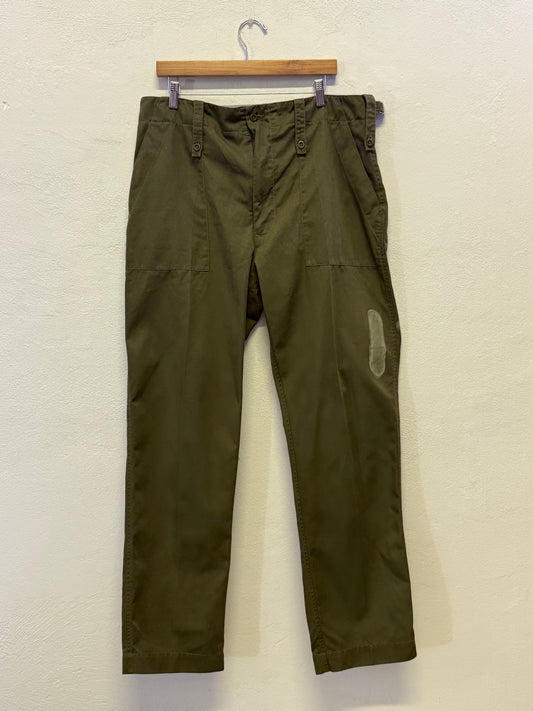 Vintage British Fatigue Army Pants “W36”