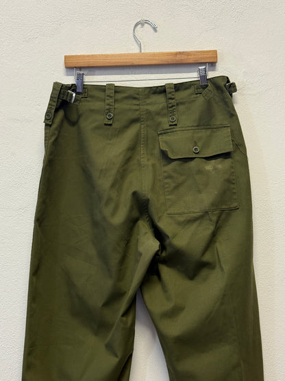 Vintage British Fatigue Army Pants “W34”