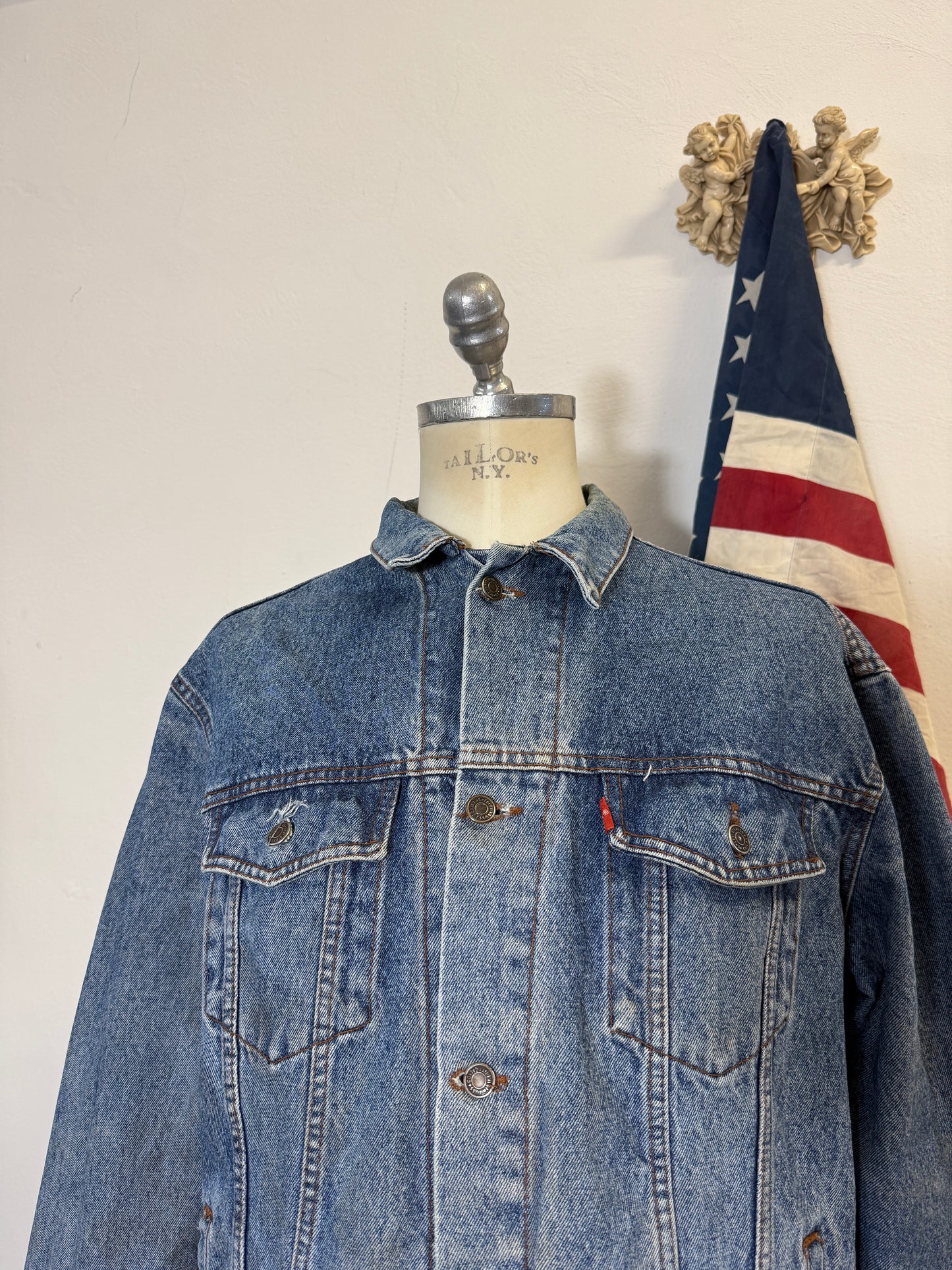 Vintage Levi’s Jacket “L”