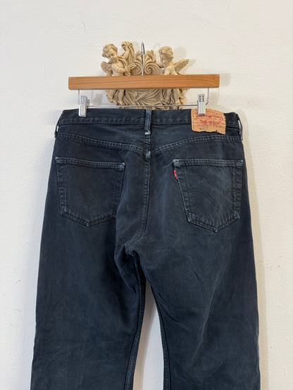 Vintage Levi’s 501 “W34 L32”