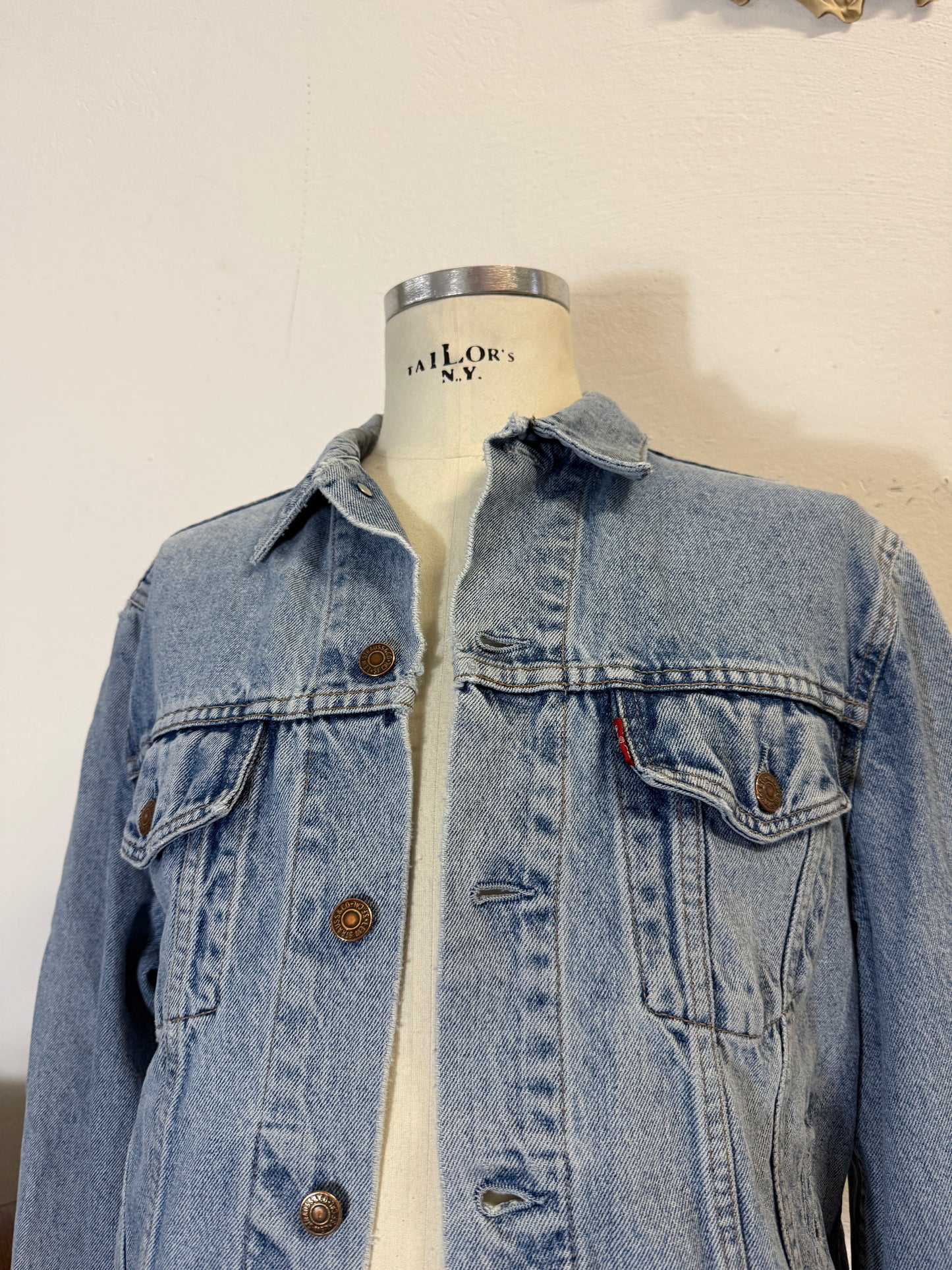 Vintage Levi’s Jacket “M”