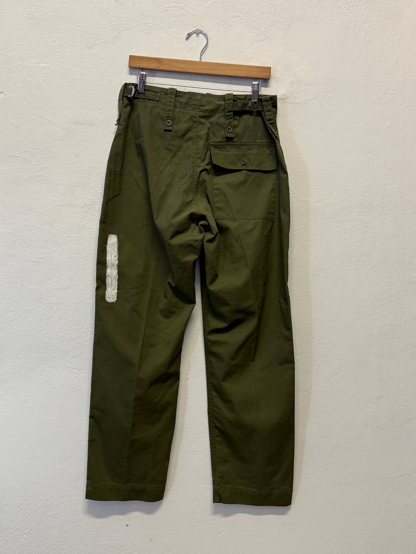 Vintage British Fatigue Army Pants “W32”