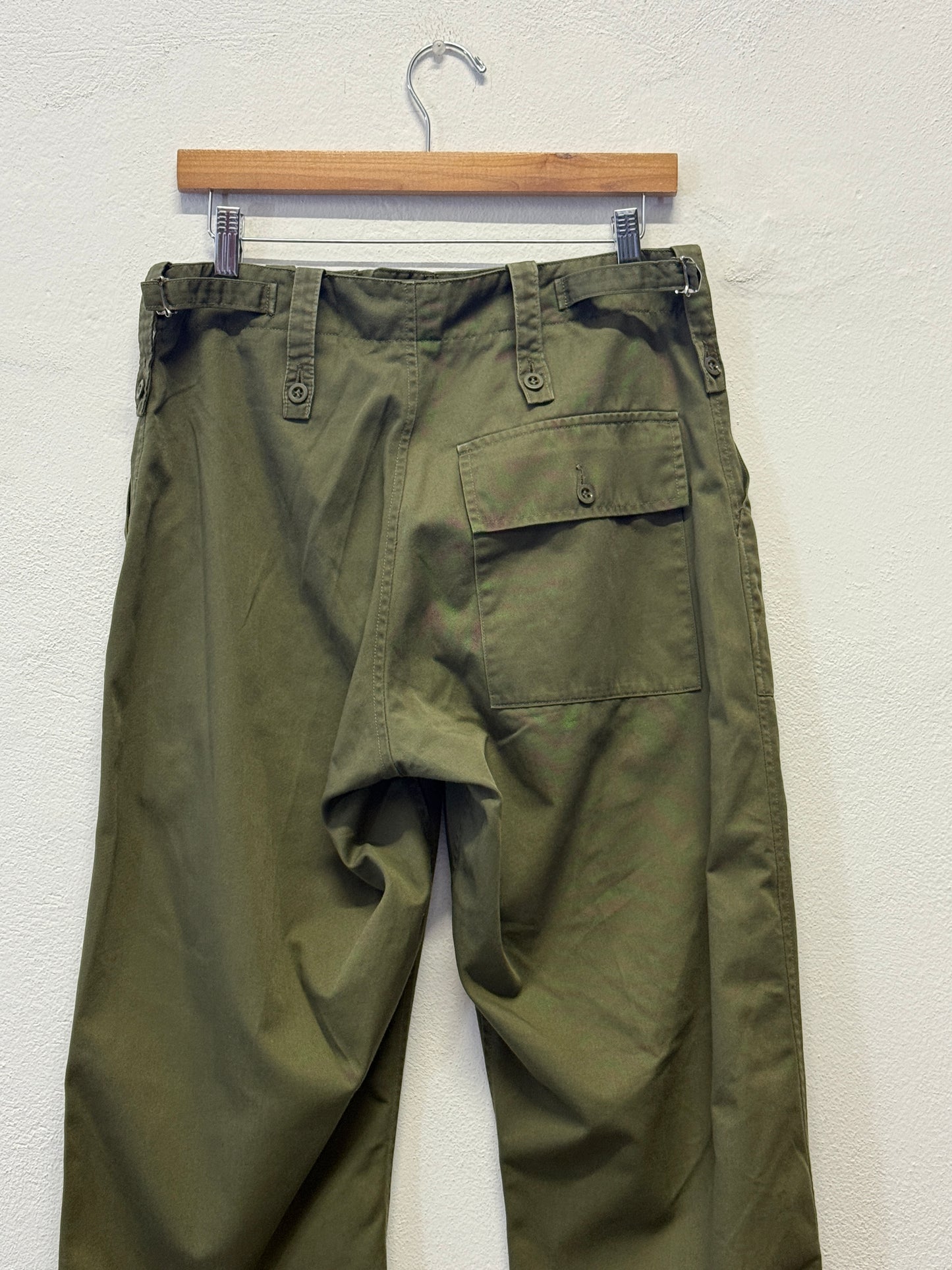 Vintage British Fatigue Army Pants “W31”