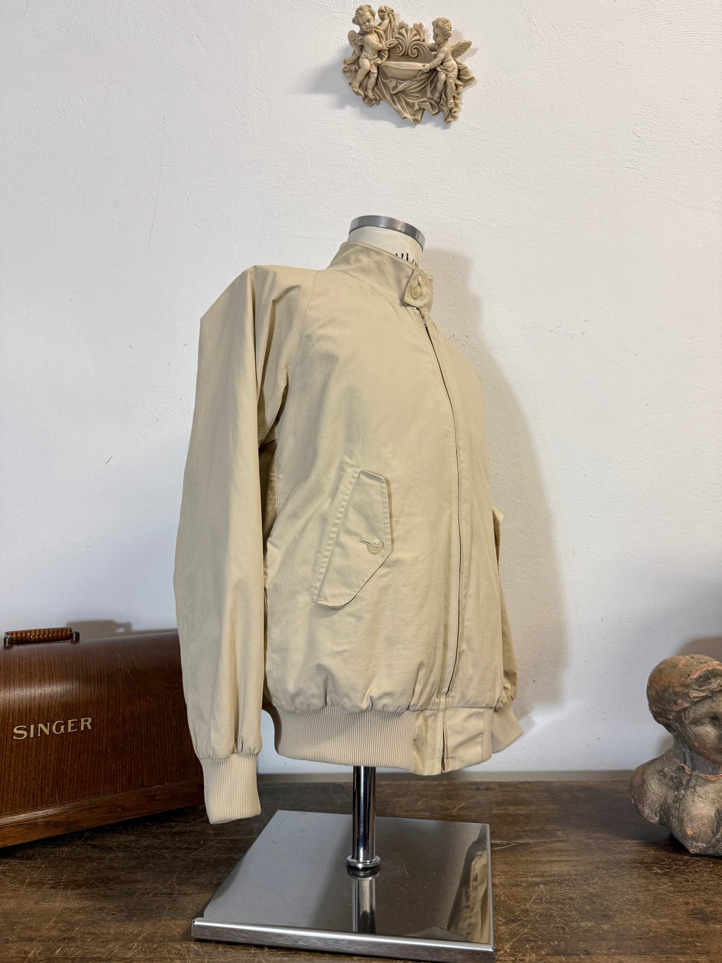 Vintage 90’s Baracuta Jacket Made in England “S/M”