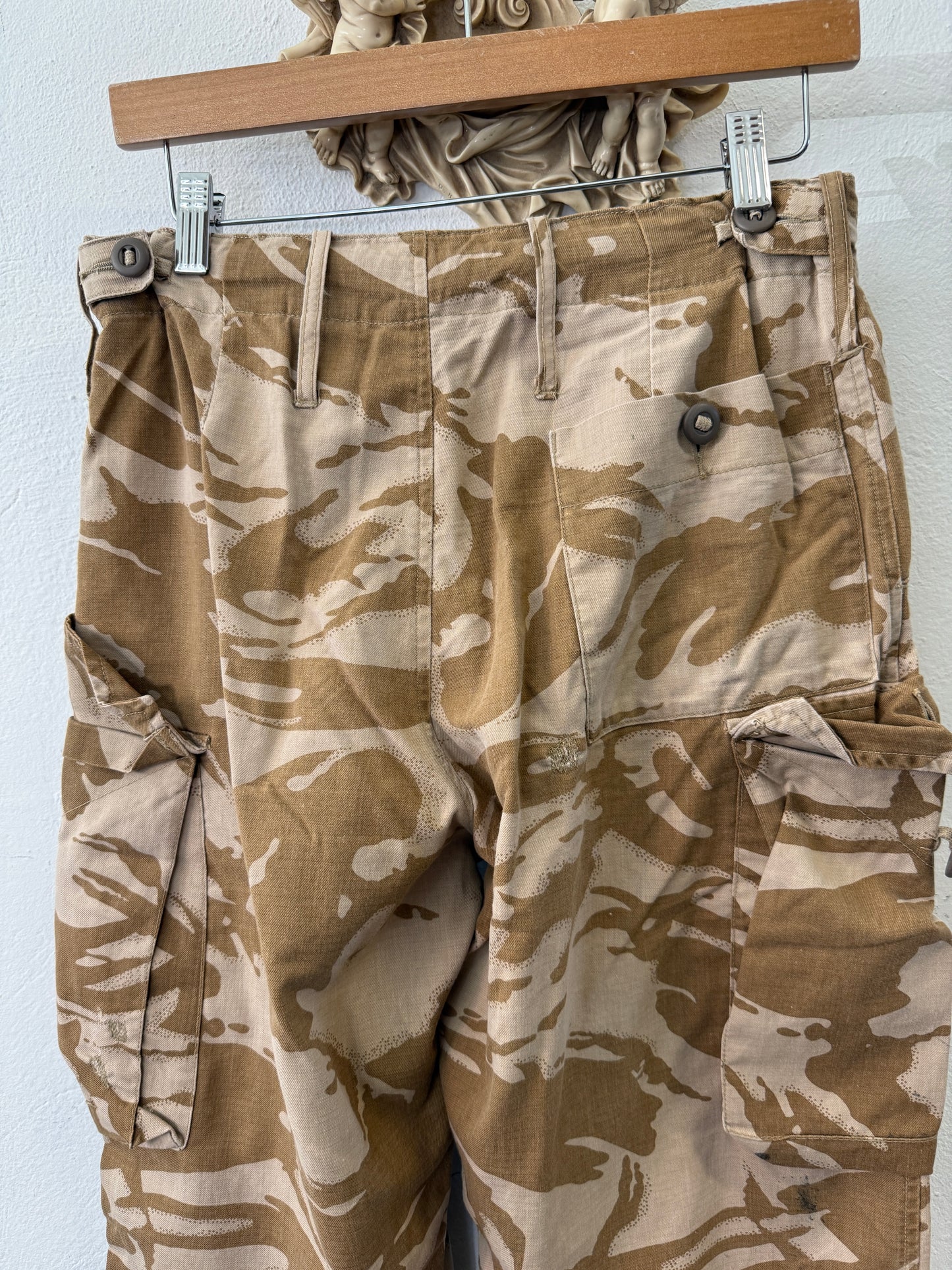 Vintage British Army Camo Cargo Pants “W31”