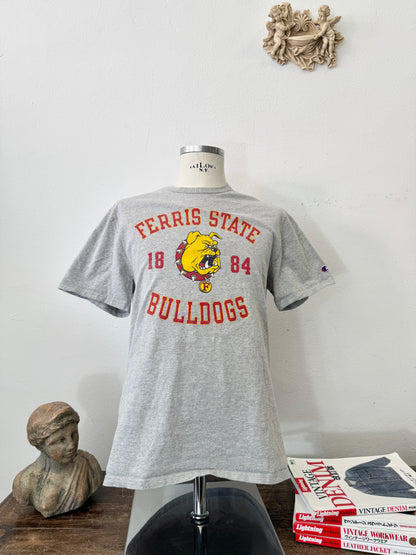 Vintage 90’s Champion Tee “L”