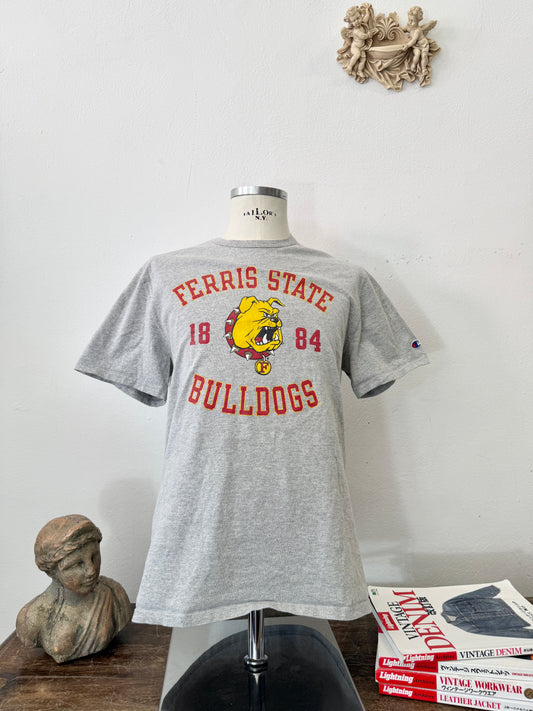 Vintage 90’s Champion Tee “L”
