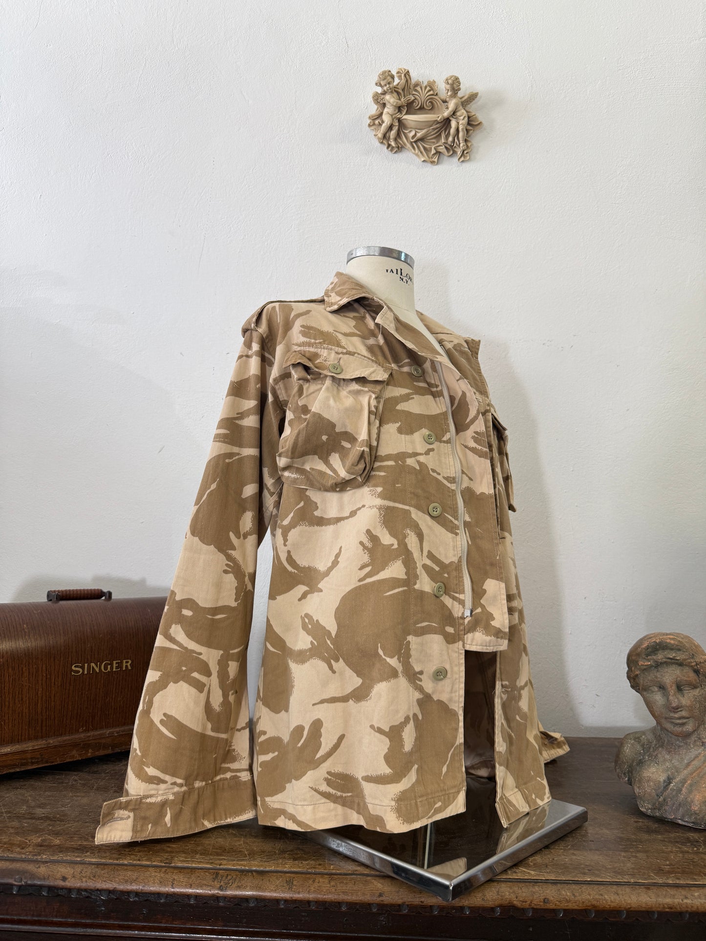 Vintage British Army Dpm Jacket “XL”