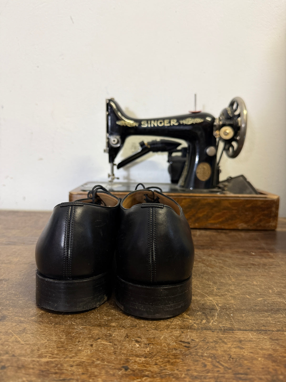 Used Church’s Men’s Black Leather Oxford Shoes – Made in England – UK Size 10