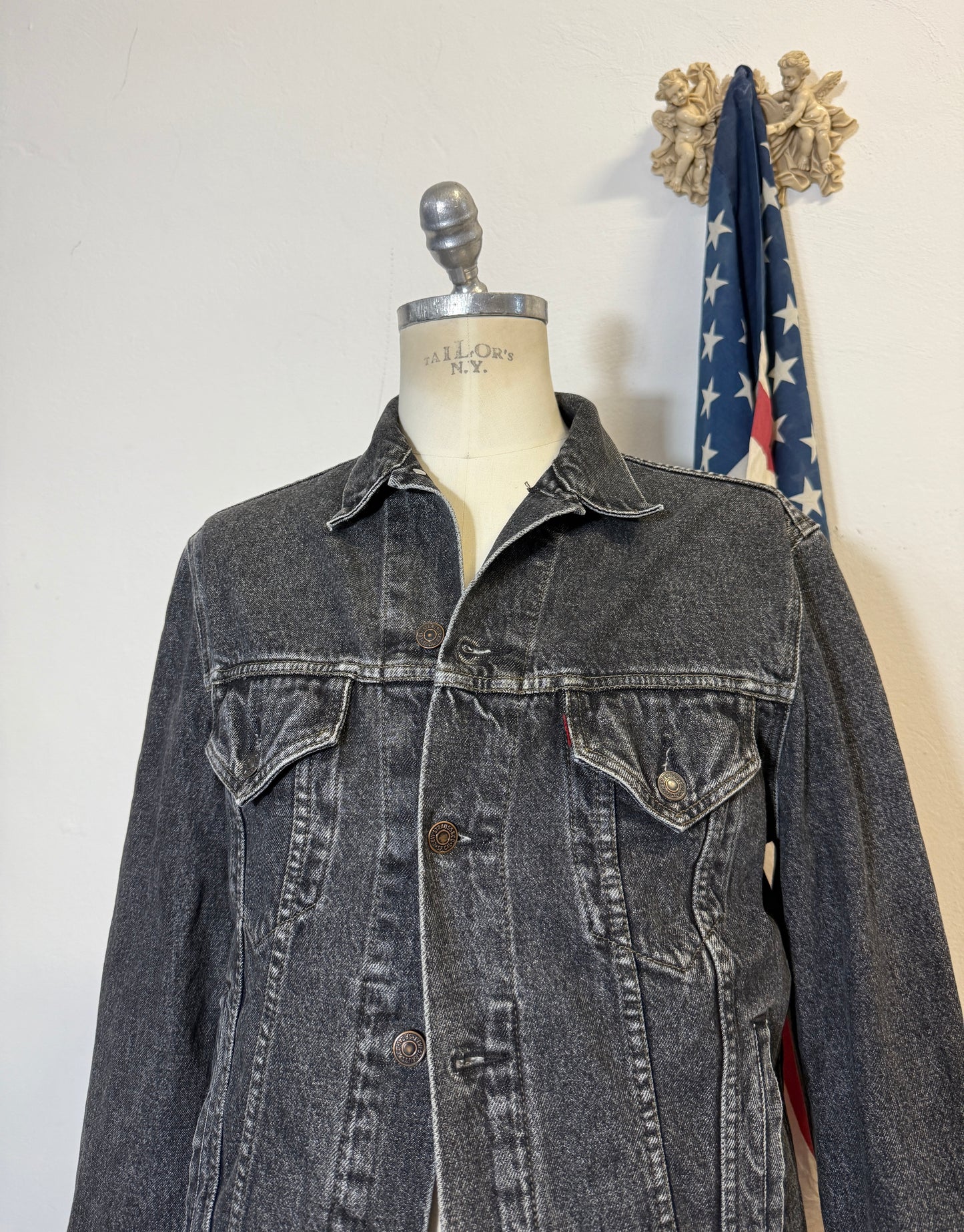 Vintage Levi’s Jacket “M”