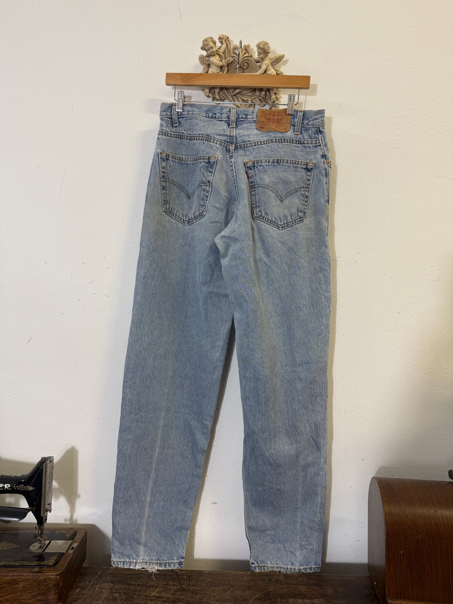 Vintage Levi’s 560 Made In Canada “W33 L34”