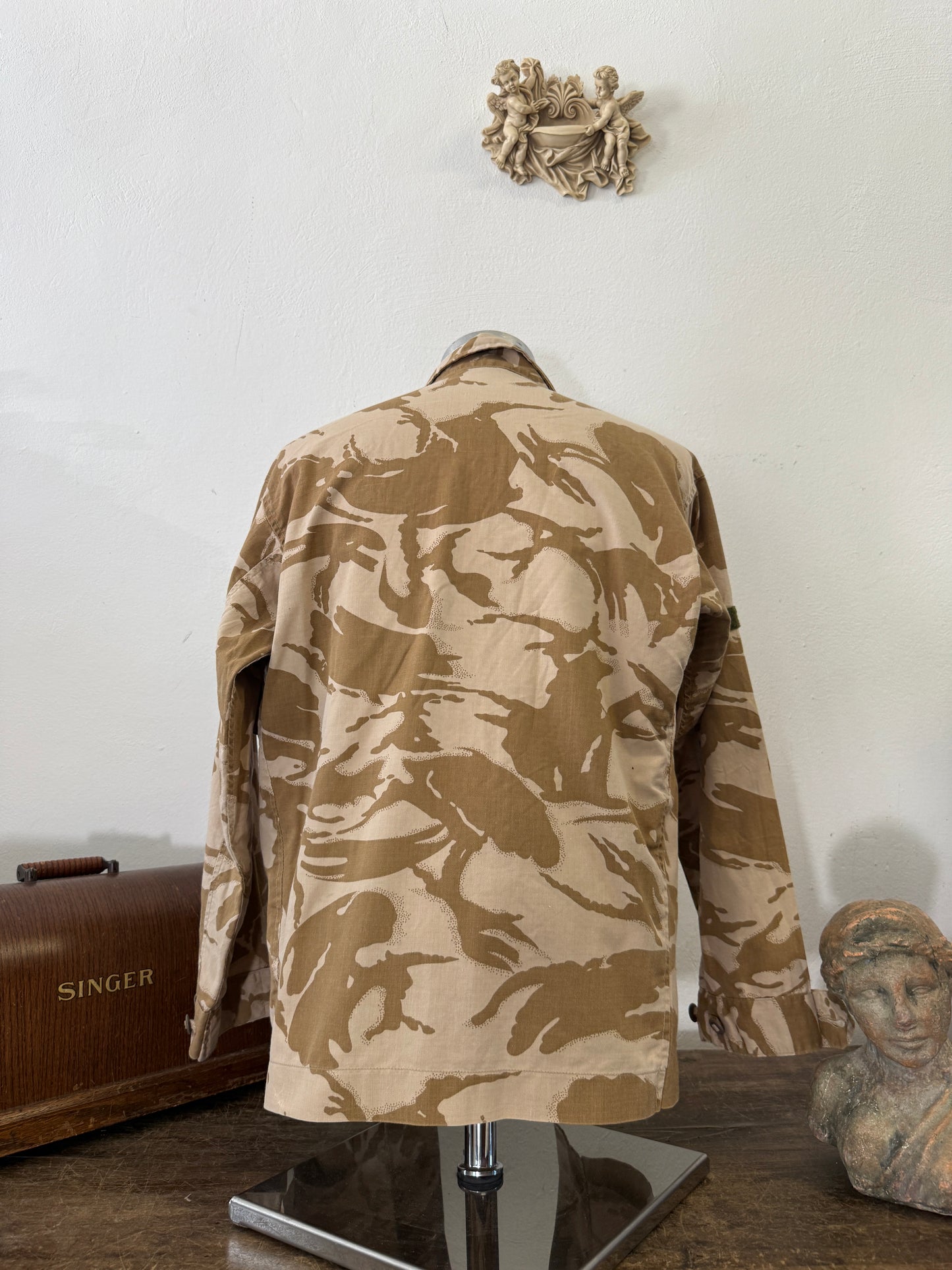 Vintage British Army Dpm Jacket “M”