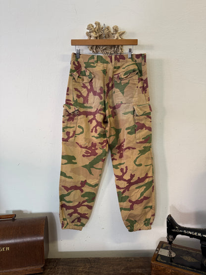 Vintage Italian Army Cargo Pants “W33”