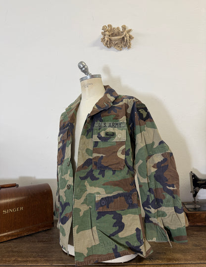 Vintage Woodland BDU Jacket Us Army “M”