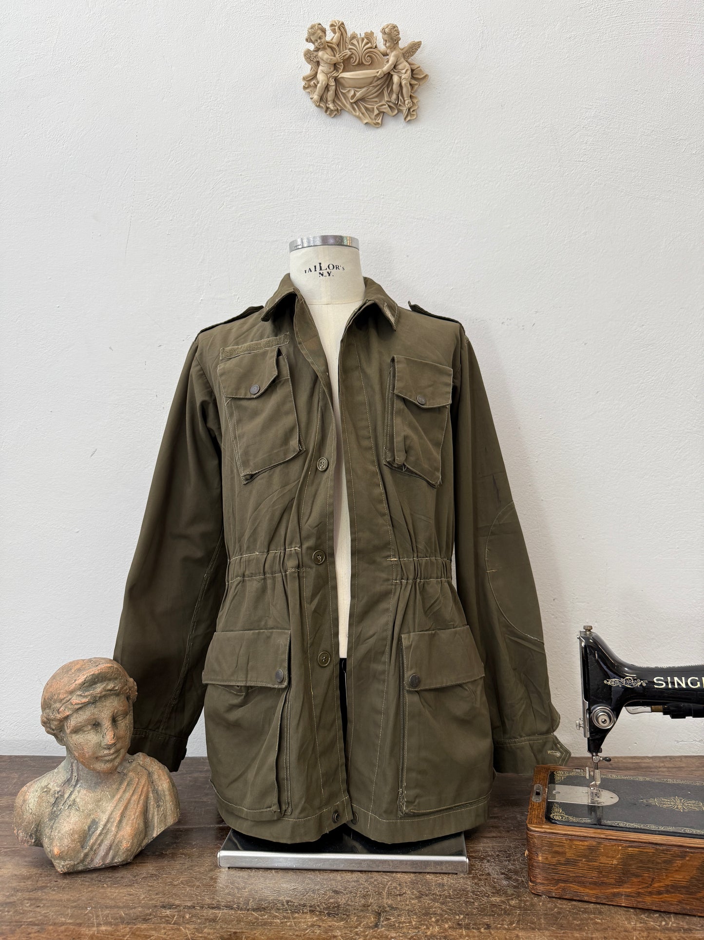 Vintage 80’s Italian Army Jacket “L”