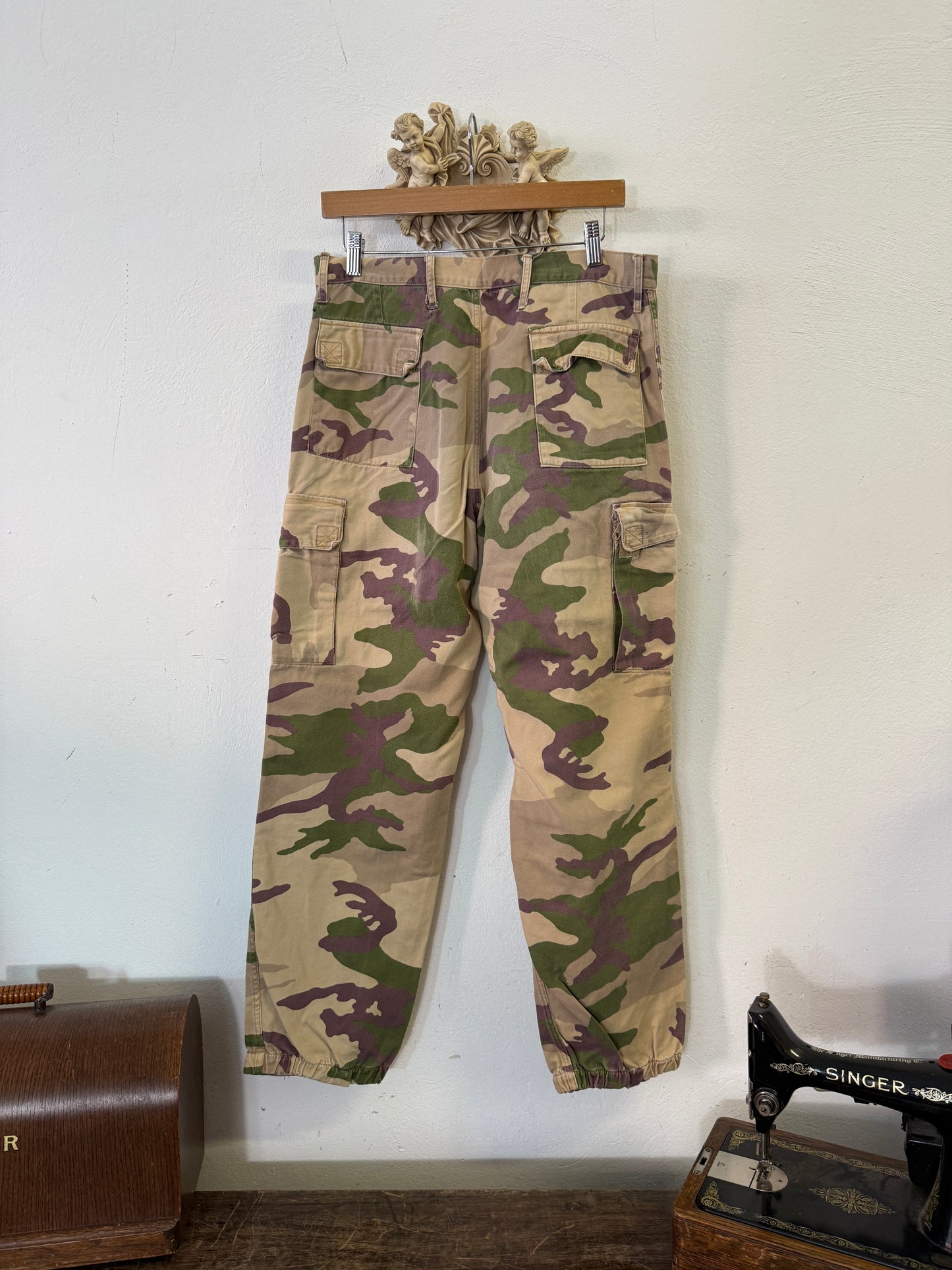 Vintage Italian Army Cargo Pants “W33”