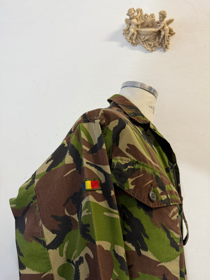 Vintage 90’s British Army Camo Jackets “XL”
