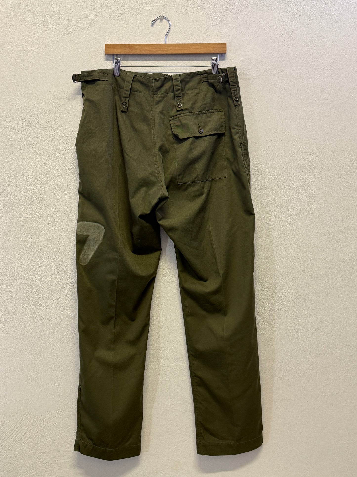 Vintage British Fatigue Army Pants “W36”