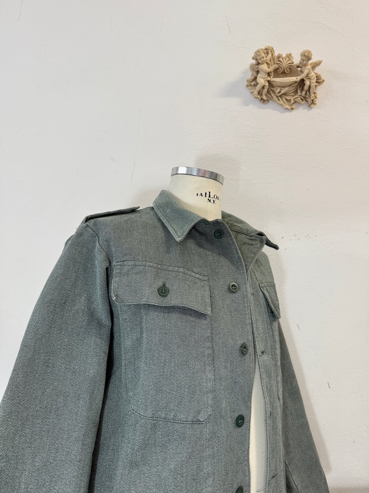 Vintage Swiss Army Jacket “M/L”