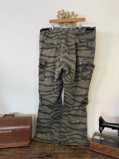 Vintage Tiger Cargo Pants Us Army “W44”