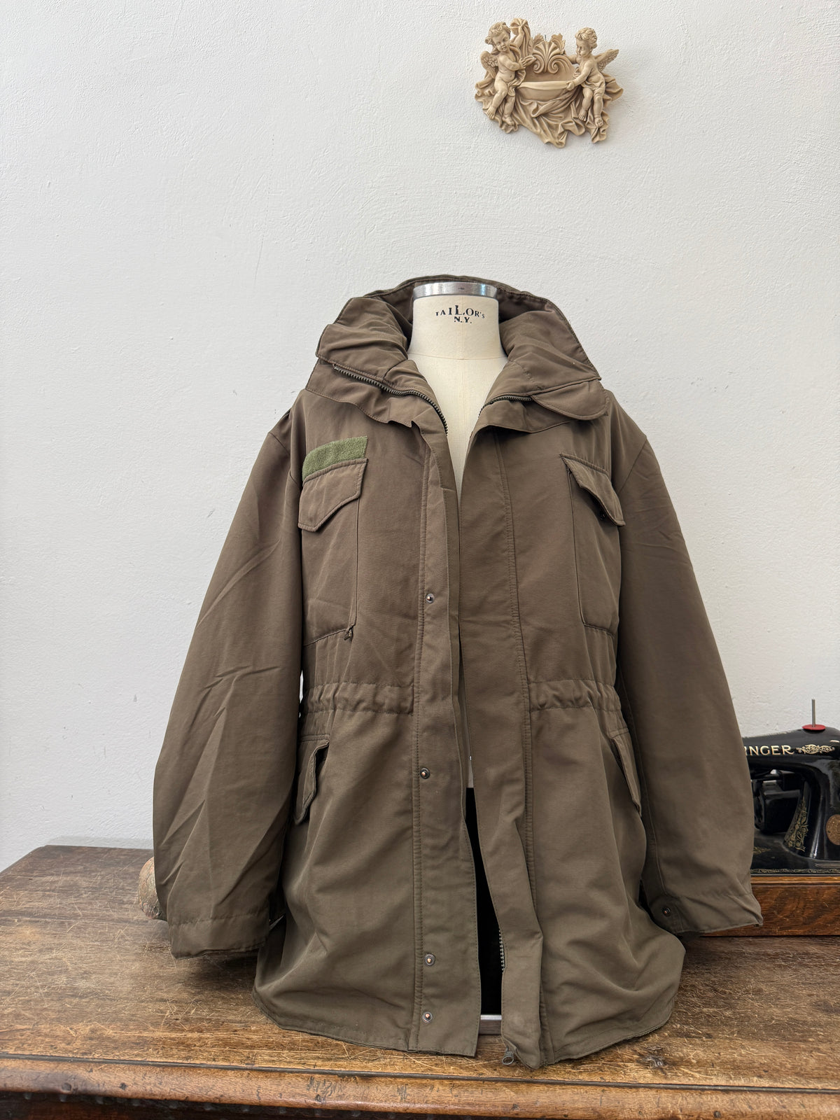 Vintage 90’s Austrian Army Jacket “XL”