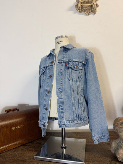 Vintage Levi’s Jacket “M”