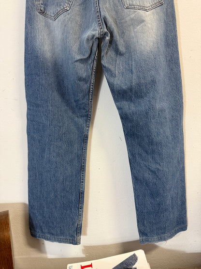 Vintage Levi’s 501 “W33 L32”