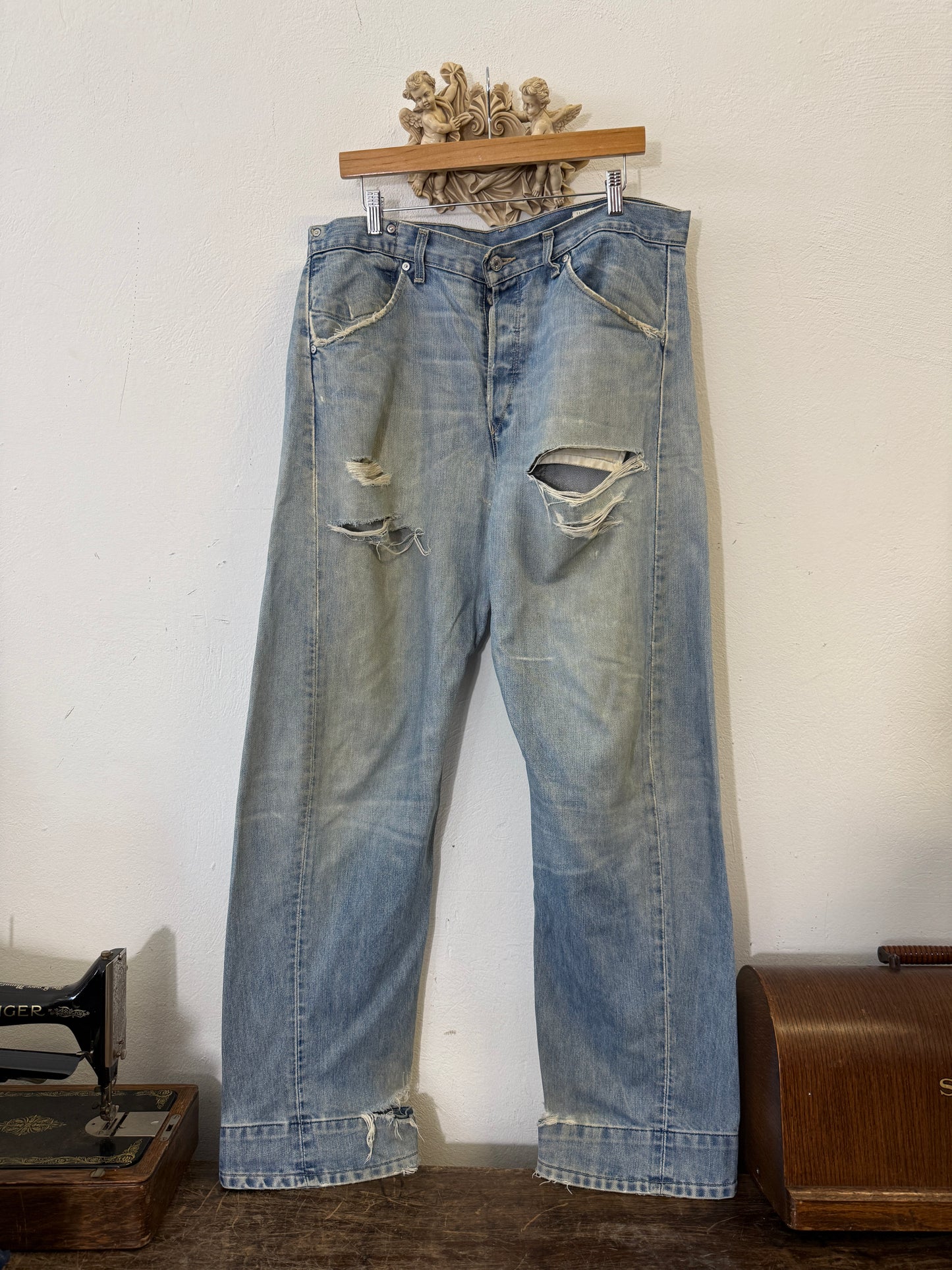 Vintage Levi’s Engineered Made in Mexico “W36”