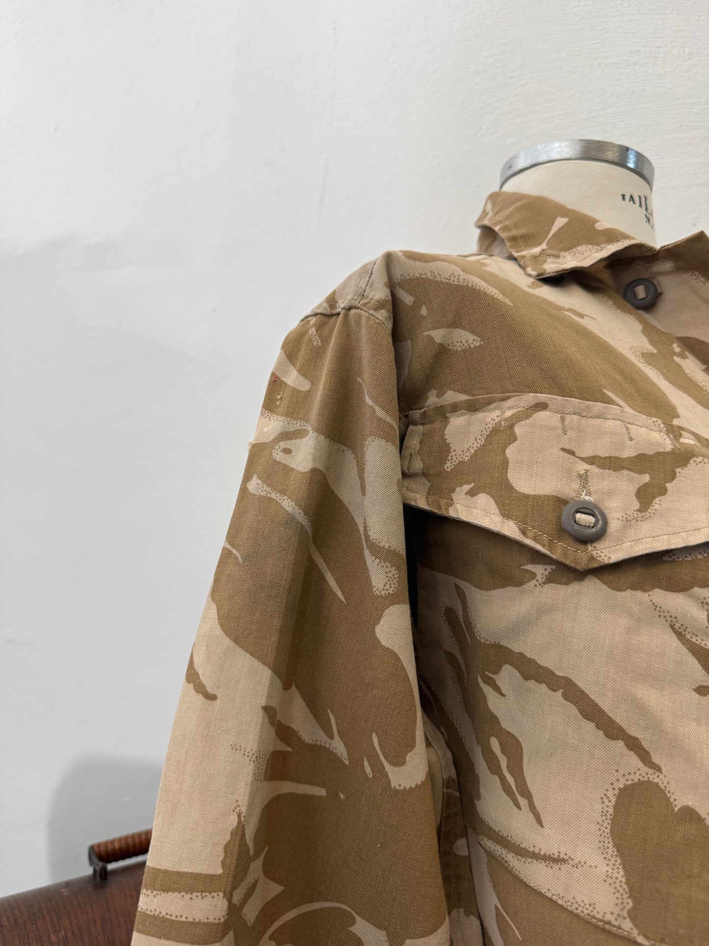 Vintage British Army Dpm Jacket “M”