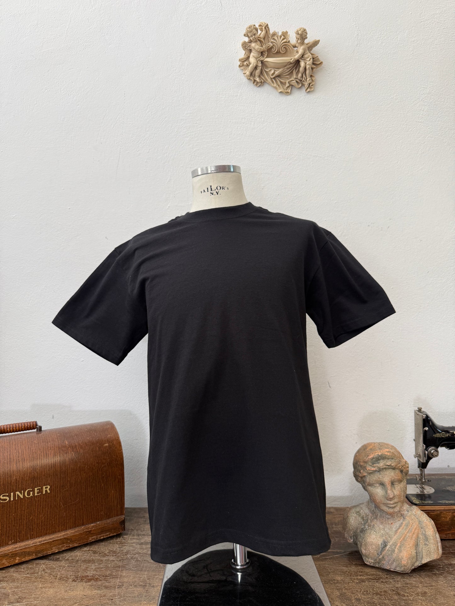 Black T-Shirt with US Cotton - Mister Archive®