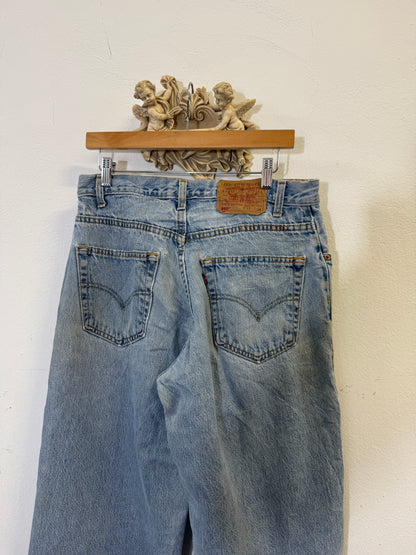 Vintage Levi’s 560 Made In Canada “W33 L34”