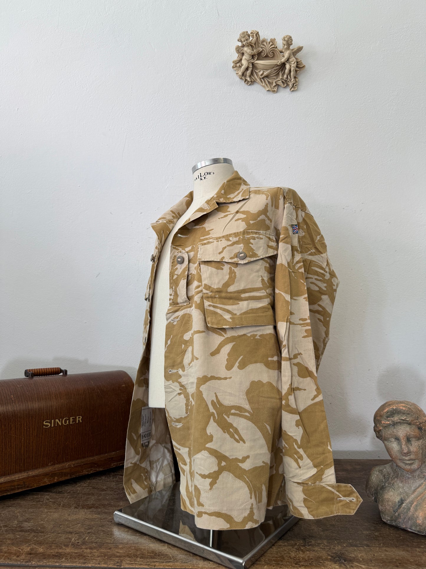 Vintage British Army Dpm Jacket “XL”