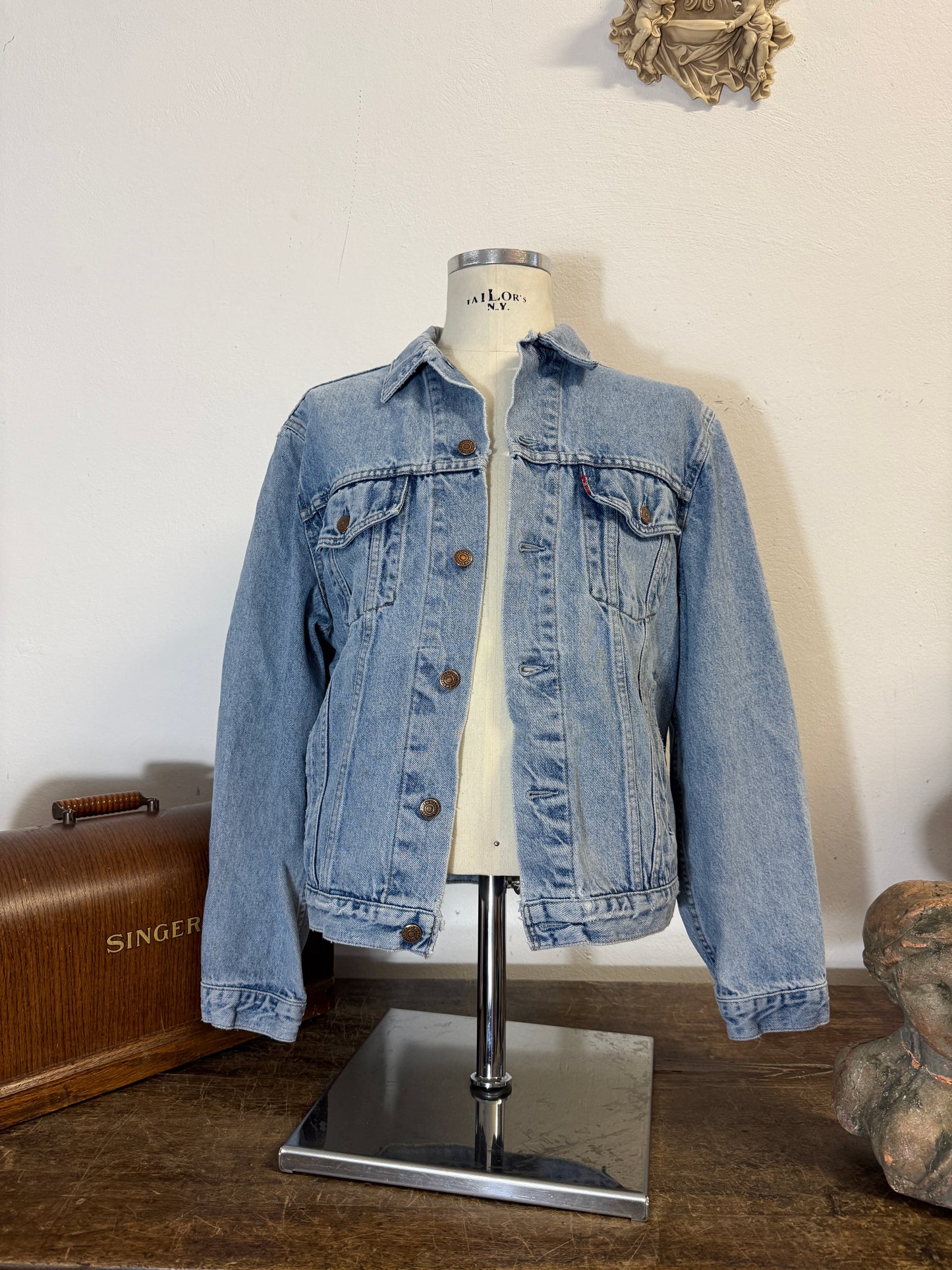 Vintage Levi’s Jacket “M”