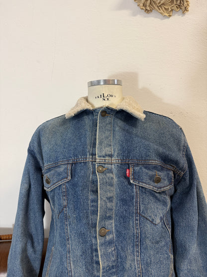 Vintage Levi’s Jacket “L”