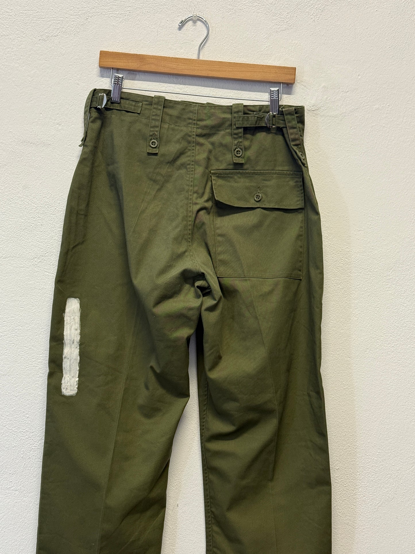 Vintage British Fatigue Army Pants “W32”