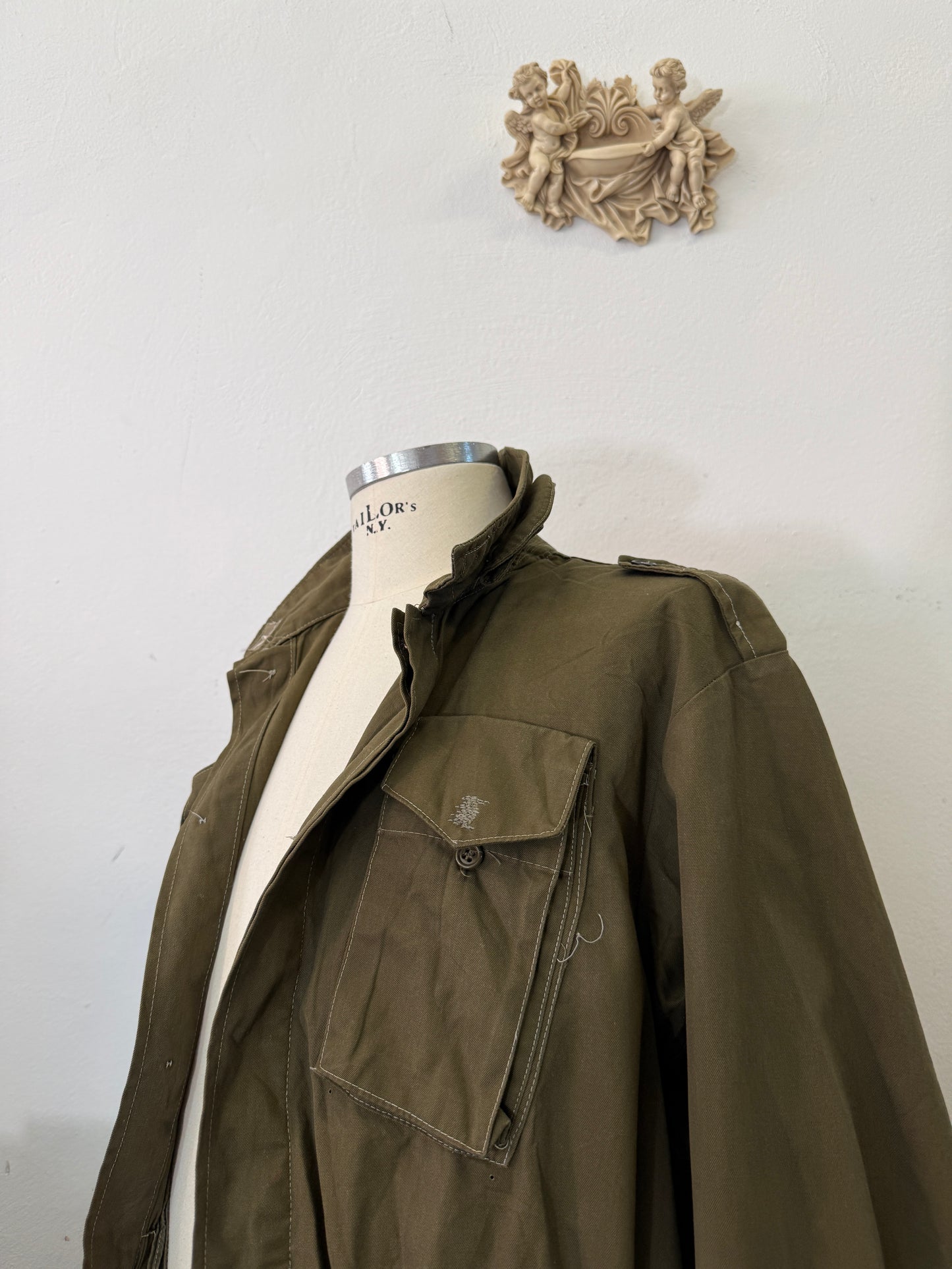 Vintage 80’s Italian Army Jacket “L”