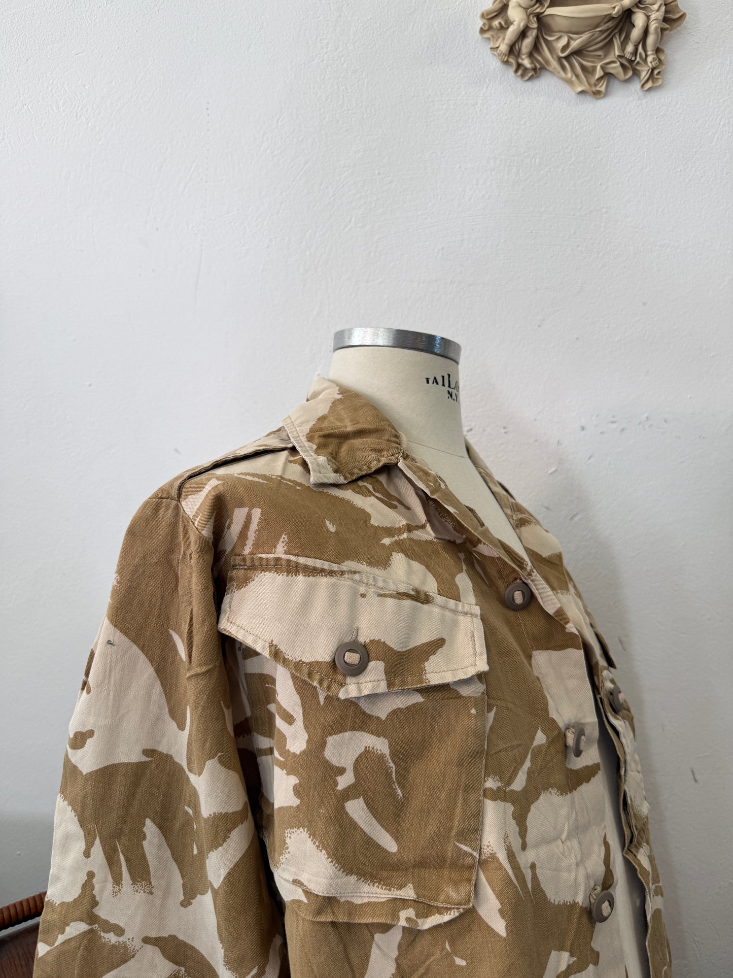 Vintage British Army Dpm Jacket “L”