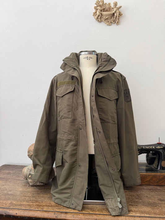 Vintage 90’s Austrian Army Jacket “L”