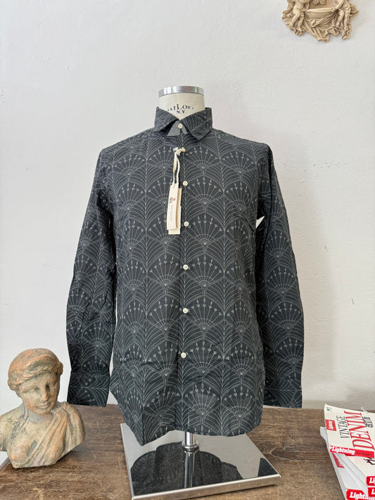 Guy Rover Shirt